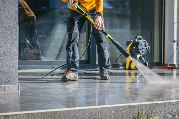 Why Choose Our Certified Pressure Washing Experts for Your Project Needs in Glencoe, IL?